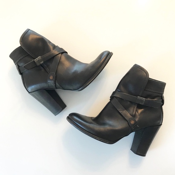 G-Star Shoes - {g-star} heeled leather ankle bootie dark grey